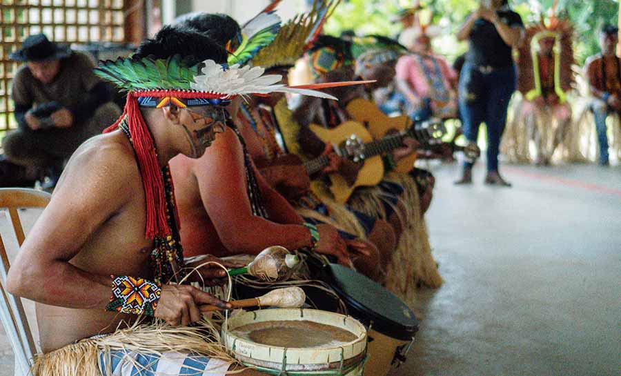 Governo reforça apoio aos povos originários em comunidades indígenas do Juruá