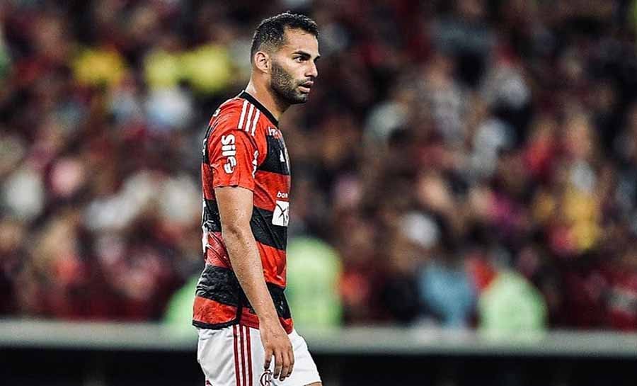 Thiago Maia aceita crítica e responde torcedor do Flamengo no twitter