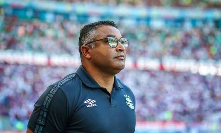 Corinthians repensa chegada de Roger Machado e segue busca por técnico