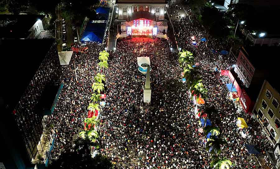 Com show de Joelma, Festa do Trabalhador reúne mais de 20 mil pessoas em Rio Branco