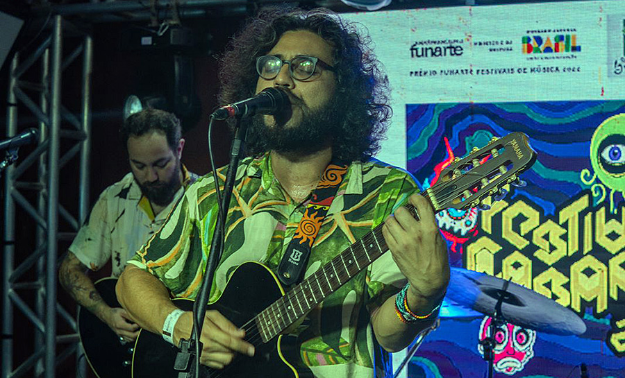 Em Porto Velho, Diogo Soares divide a noite com Maglore e Ratos de Porão no palco do Festival Casarão