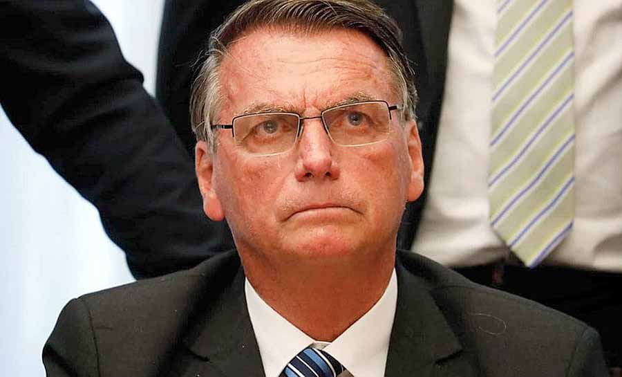 Após ser alvo da PF, Bolsonaro cancela ida a evento em Portugal