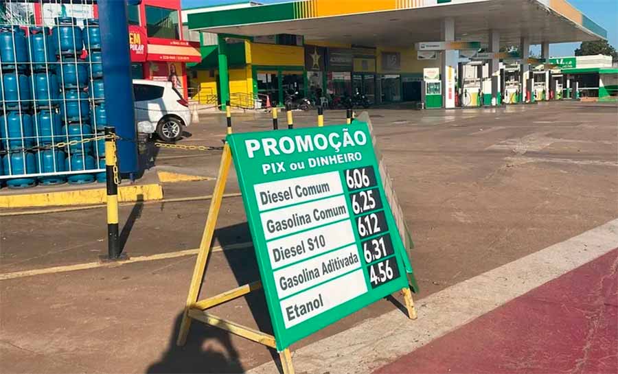 Redução do preço do combustível ainda não chegou aos postos de Rio Brancos, mas acreanos comemoram anúncio