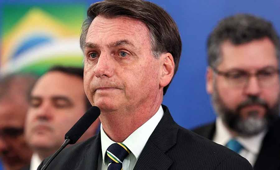 PF apura cinco presentes dos Emirados Árabes aceitos por Bolsonaro