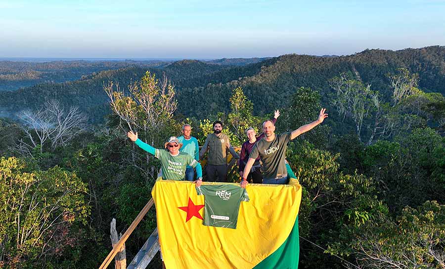 Na Serra do Divisor, parceiros internacionais do Acre monitoram investimentos ambientais no turismo de base comunitária
