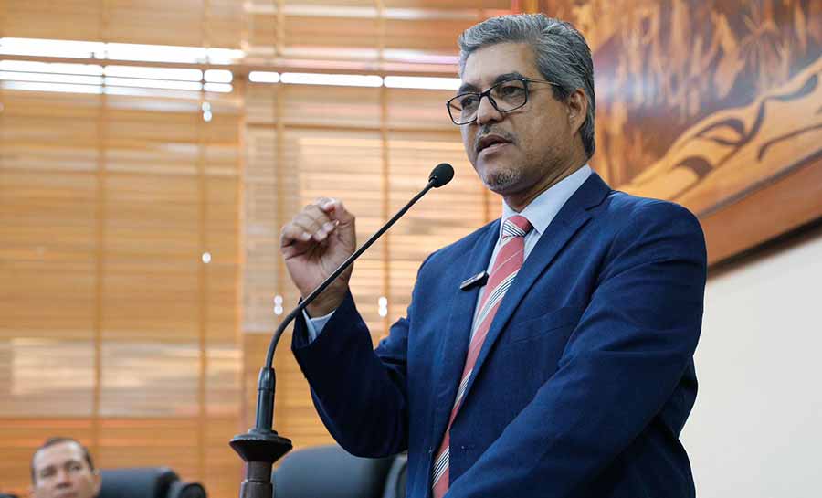 Edvaldo Magalhães defende servidores do ISE e reforça pedido de cassação de vereador do Bujari