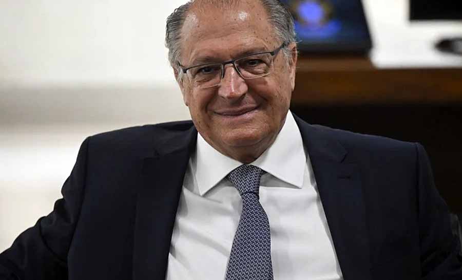 Alckmin defende queda da Selic e chama juros de ‘escandalosos’