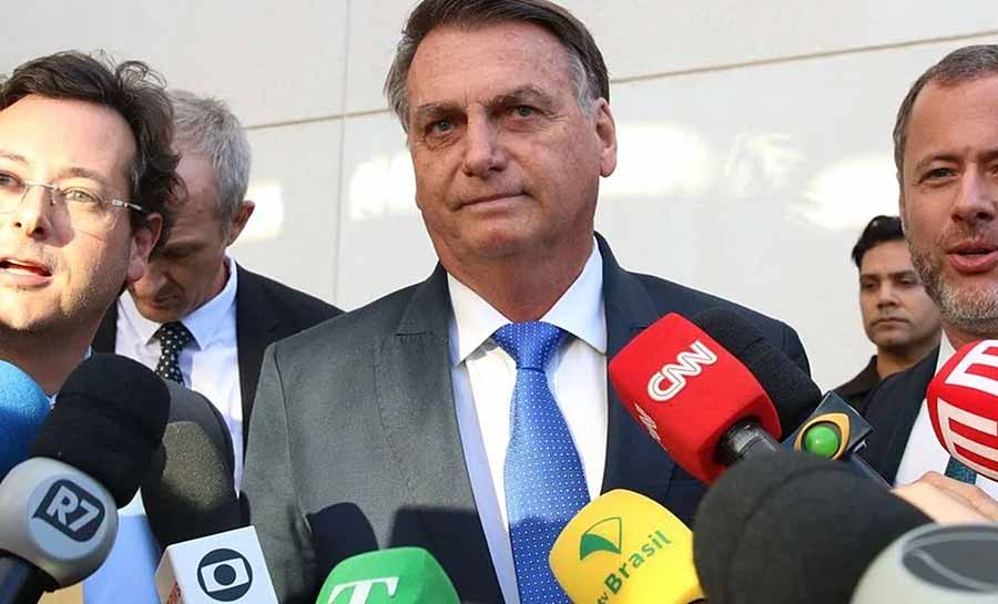 TSE multa Jair Bolsonaro em R$ 55 mil após descumprimento de ordem