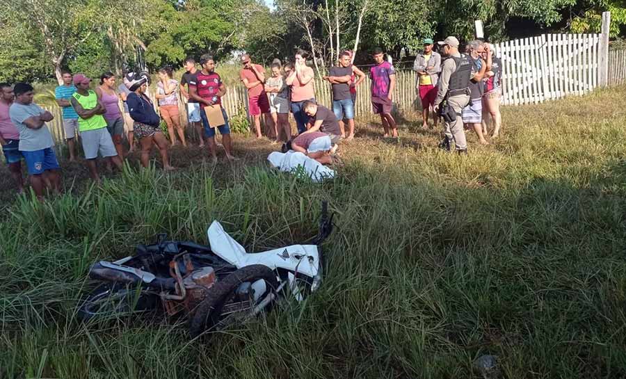 Motociclista bate em muro e morre na zona rural de Cruzeiro do Sul