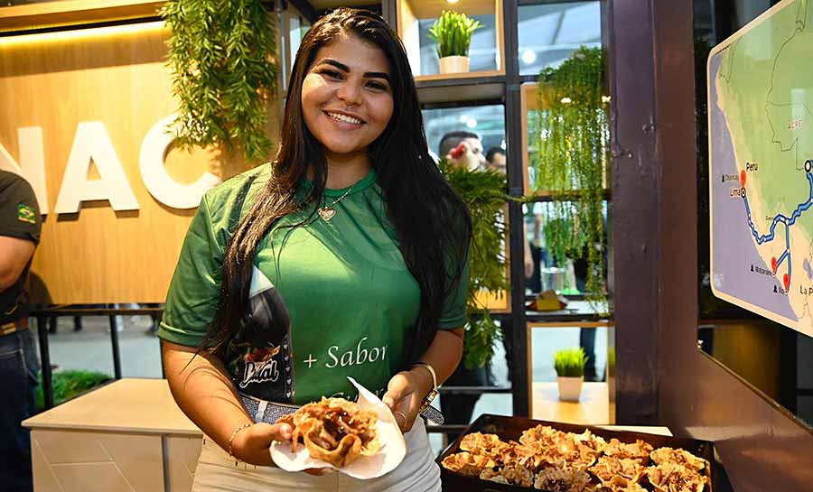 Gastronomia e degustação movimentam estande da Agência de Negócios na Expoacre