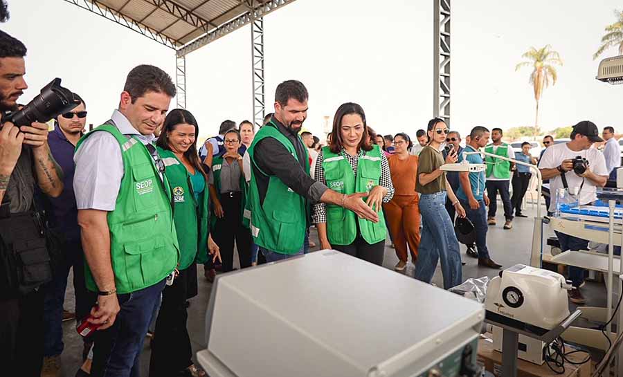 Governo entrega equipamentos médicos e inicia obra da nova maternidade de Rio Branco