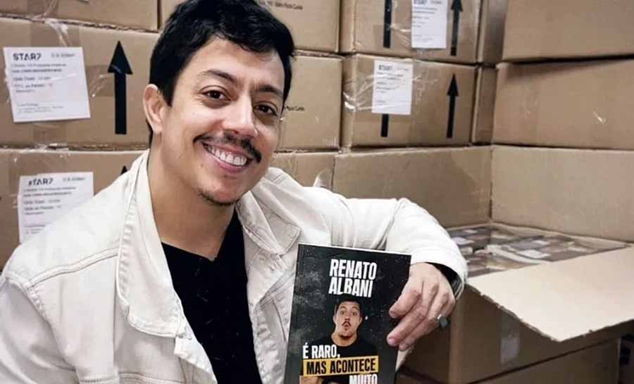 Renato Albani participa da “Praça” e divulga lançamento de livro; veja