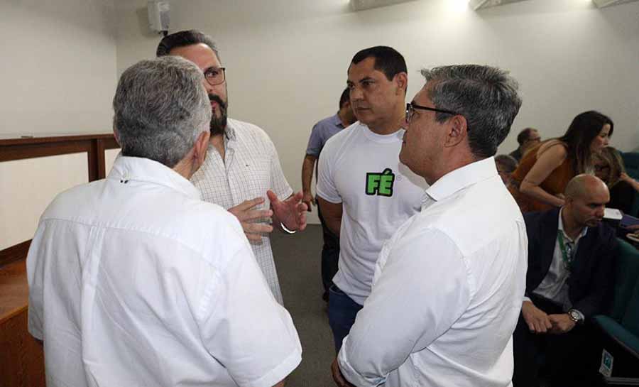 Ulysses diz que “curso de guerrilha” no Complexo da Maré é vergonhosa afronta ao sistema de segurança pública do País