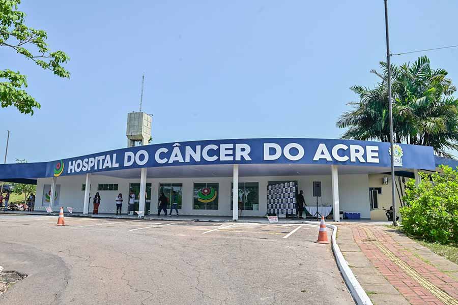 Governo entrega primeira etapa da reformulação do Hospital do Câncer do Acre