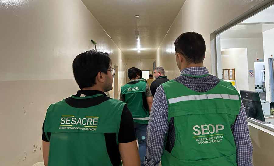 Governo vistoria reforma do Hospital da Criança, em Rio Branco