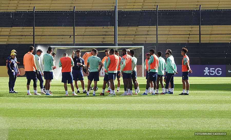 Escalação da Seleção: Diniz tira Guilherme Arana e Richarlison do time para enfrentar o Uruguai