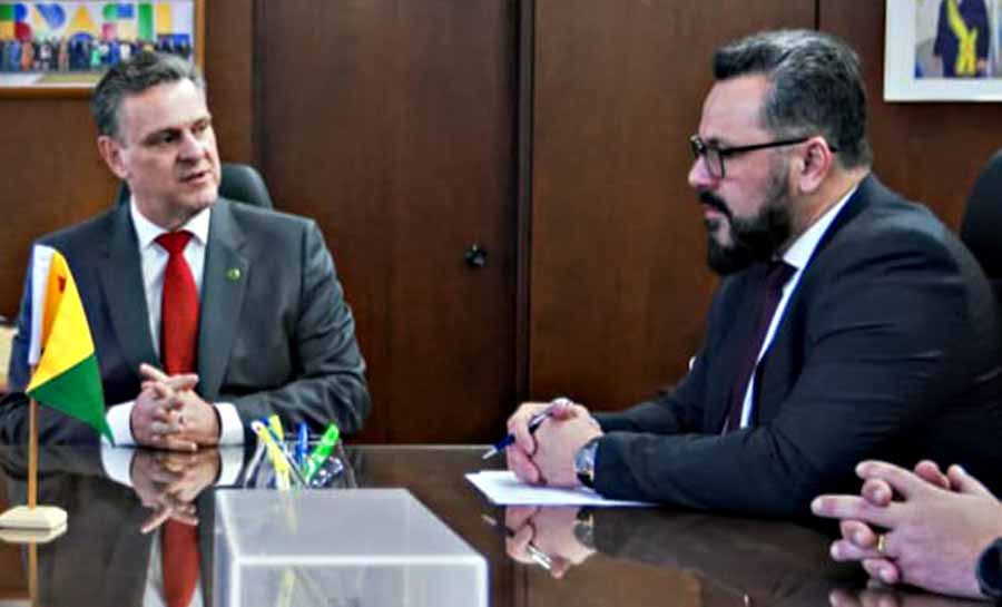 Senador Alan Rick atua para que Acre possa exportar carne suína para o Chile