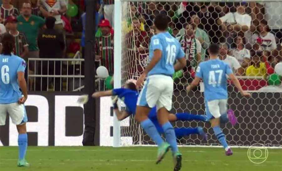 Com gol aos 40 segundos, Manchester City goleia o Fluminense e é campeão do mundo