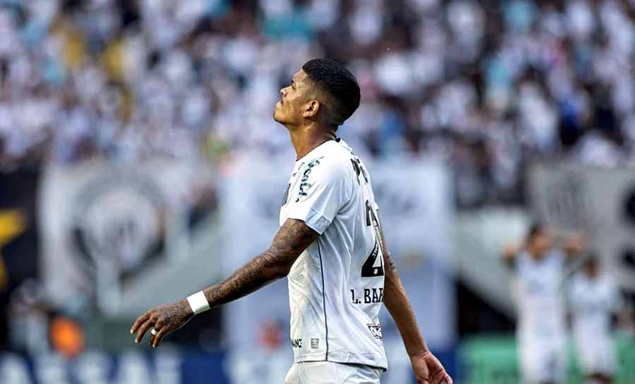 Santos acerta empréstimo do meia Lucas Barbosa ao Juventude