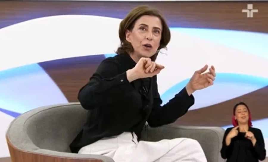 Fernanda Torres afirma que não repetiria frase de meme: ‘Jamais’