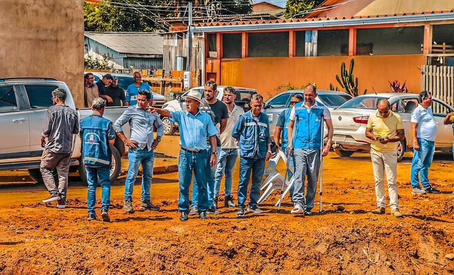 Prefeitura de Rio Branco já recolheu mais de 800 toneladas de entulhos jogados em córregos e igarapés da capital