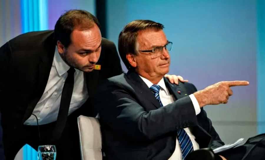 Bolsonaro detona operação da PF sobre a Abin: “Querem me esculachar”