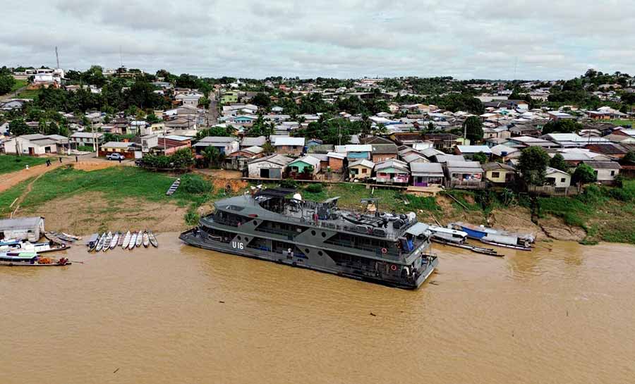 Com o apoio do Estado e prefeituras, navio-hospital deve atender cerca de 20 mil ribeirinhos no Juruá