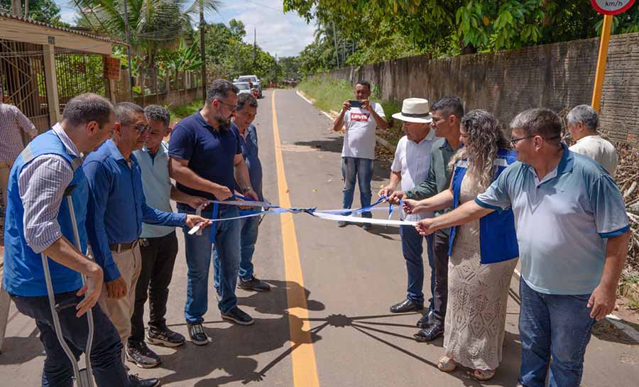 Emendas de Alan Rick garantem asfaltamento de ruas em Rio Branco