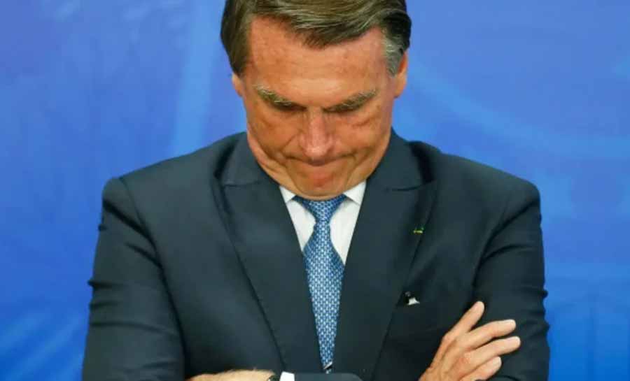 Bolsonaro admite transferência de R$ 800 mil aos EUA: ‘Não é crime’