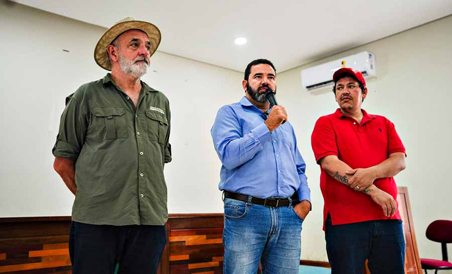 Cooperativas participam de reunião com diretor do MDA que veio ao Acre para avaliar prejuízos causados pela enchente nas áreas rurais