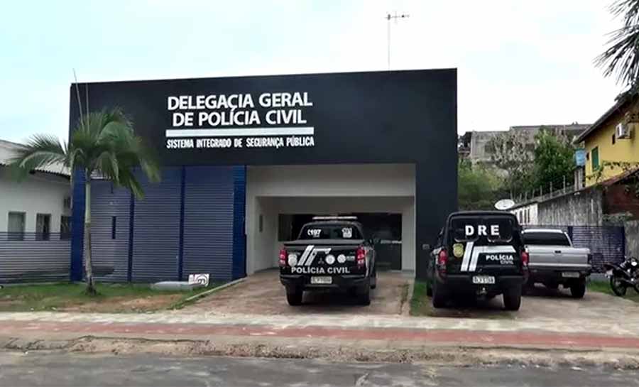 Empresário é agredido após ter casa invadida em Cruzeiro do Sul; filhas e mulher escaparam