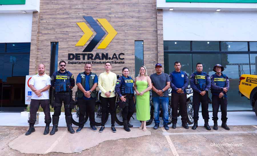 Detran entrega motocicletas e nova sede à Fiscalização de Trânsito em Brasileia
