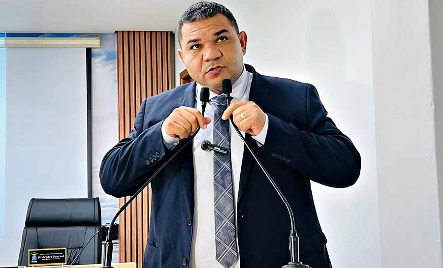 “Não tem compromisso com a população”, diz Fábio Araújo sobre o prefeito da Capital