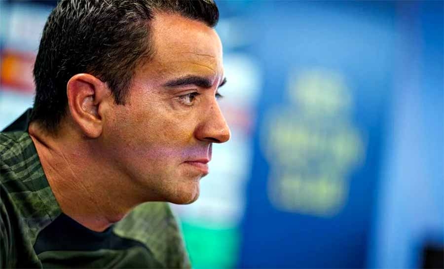 Xavi revela motivo de permanência no Barcelona