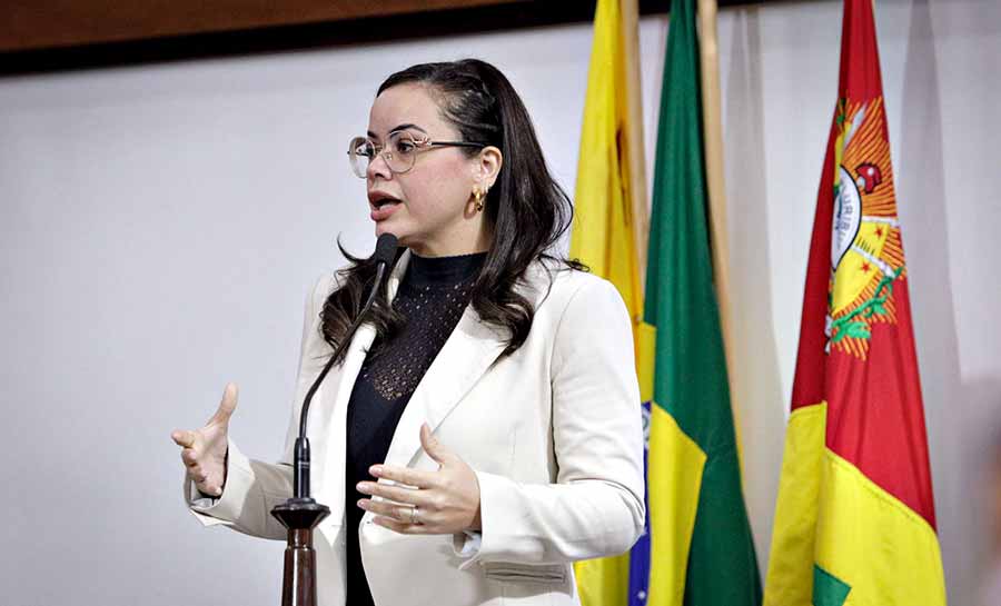 Michelle Melo defende independência do Legislativo e critica gestão do Executivo