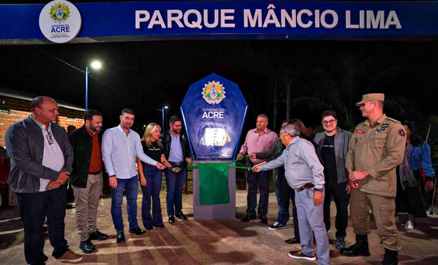 Governo entrega parque público em Mâncio Lima durante comemoração do aniversário de 47 anos da cidade