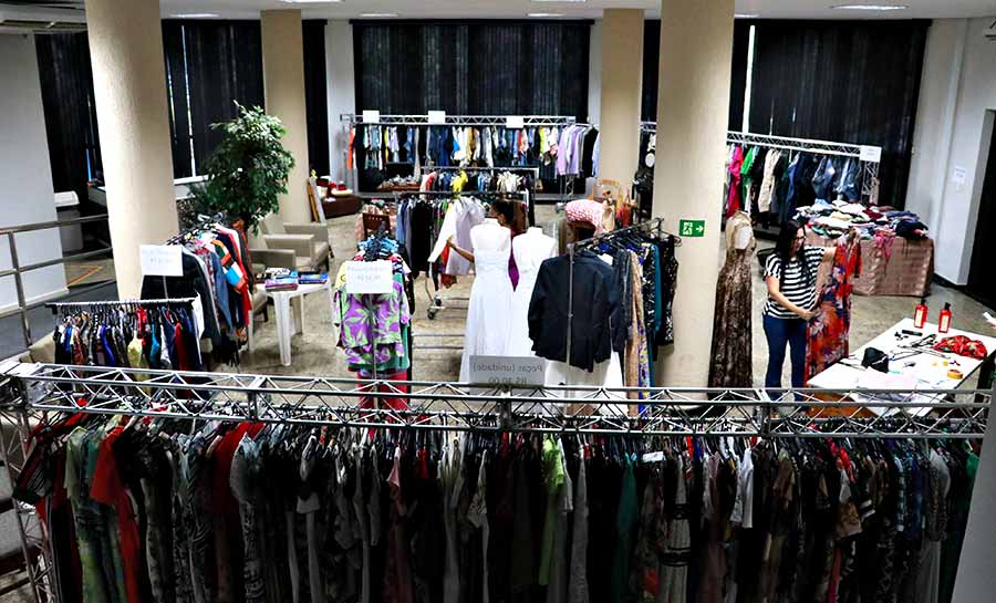 Grupo de Mulheres da Indústria realiza bazar solidário na FIEAC