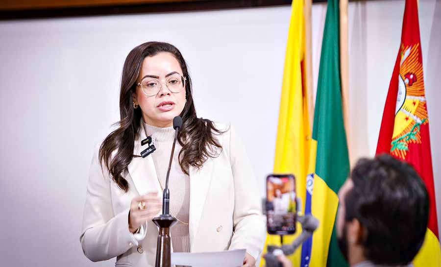 Michelle Melo destaca indicações e projetos para melhorias na Educação e Infraestrutura