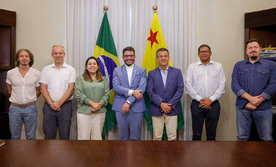 Governador Gladson Cameli reforça compromisso ambiental do Acre em encontro com delegação europeia