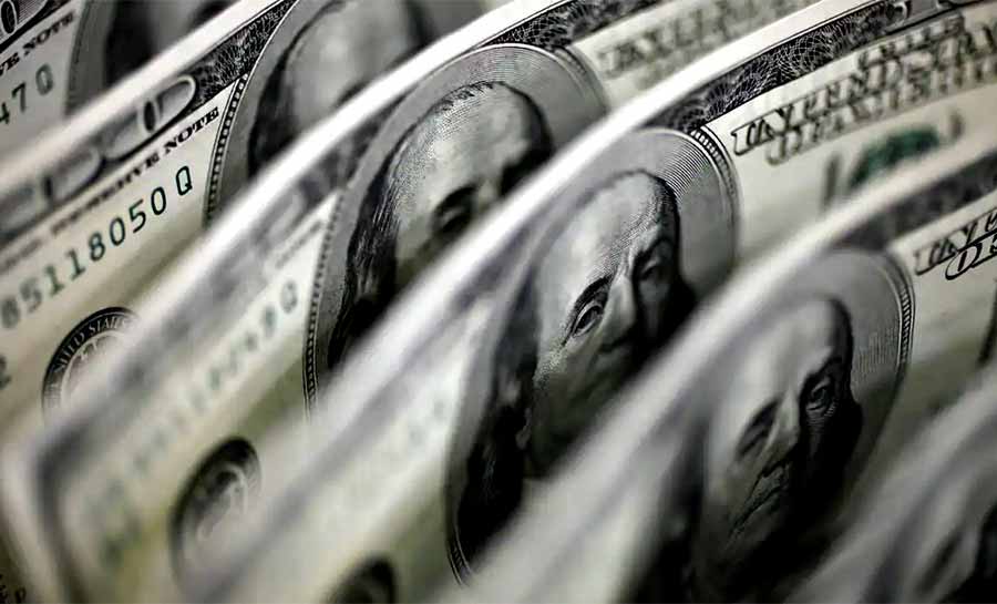 Dólar fecha em R$ 5,66 após superar R$ 5,70 durante o dia