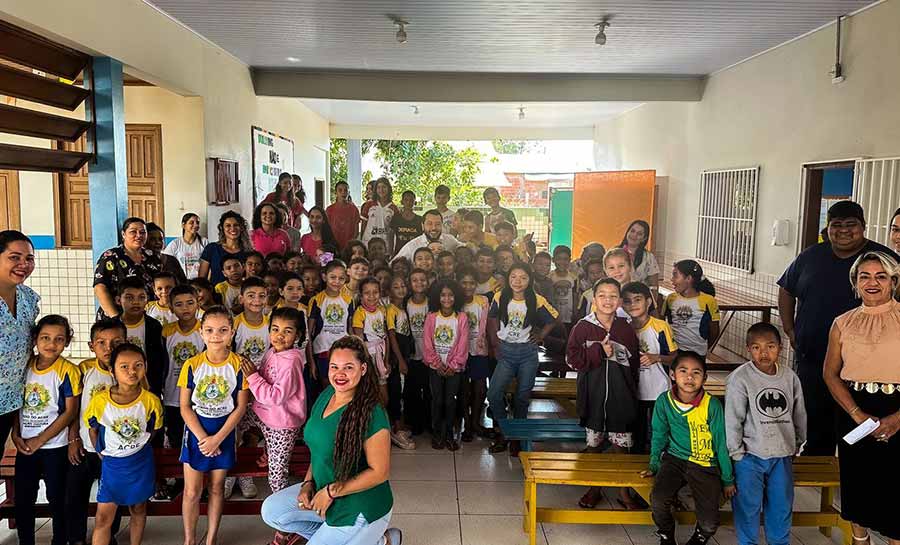 Jarude garante mobiliário e equipamentos de cozinha e lavanderia para escola rural em Rio Branco