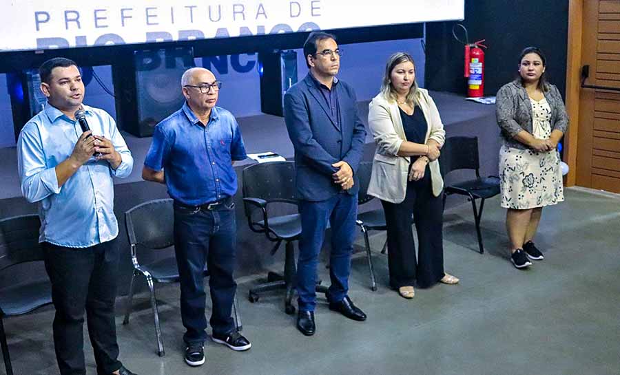 Prefeitura de Rio Branco realiza 1ª reunião de alinhamento com aprovados em concurso público