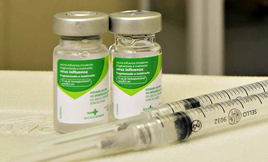Acre recebe doses antecipadas da vacina da gripe do Ministério da Saúde