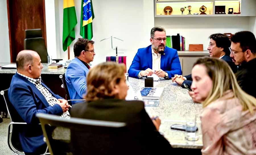 Em Brasília, Gonzaga se reúne com Alan Rick e luta pela integração dos municípios isolados do Acre