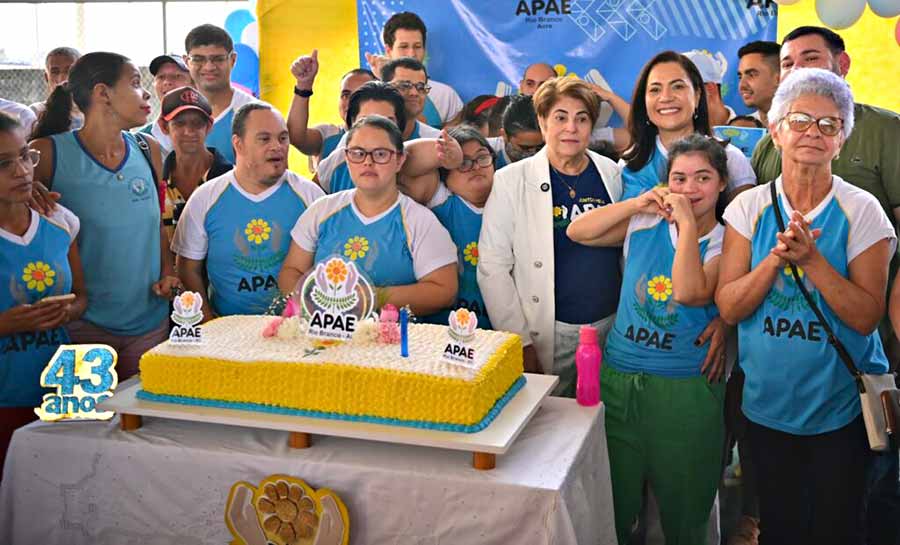 Apae Rio Branco comemora 43 anos e vice-governadora ressalta compromisso do Estado com instituição