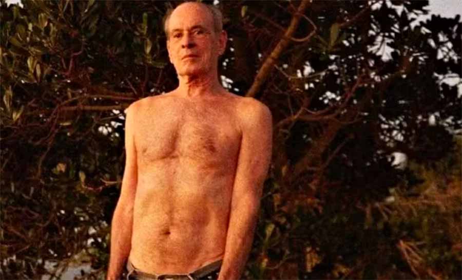 Aos 83 anos, Ney Matogrosso surpreende ao postar foto sem camisa e encanta web