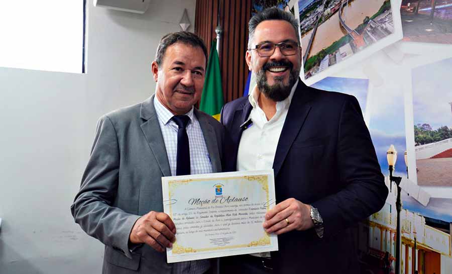 Alan Rick é homenageado na Câmara Municipal de Rio Branco