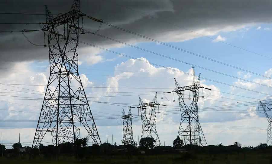 Acre e Rondônia ficam sem energia elétrica; governo cria sala de situação