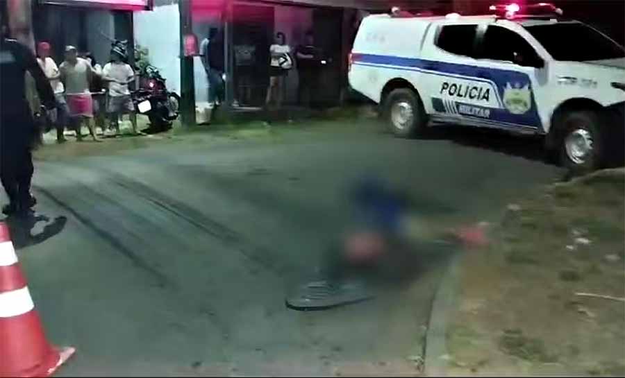 Jovem morre após ser atropelado e ter cabeça esmagada por caminhão em Rio Branco