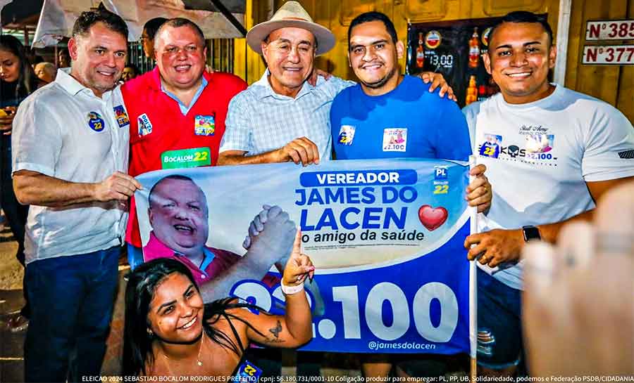 Em frente ao tradicional Bar do Santinho, Bocalom e Alysson participam de bandeiraço em apoio a James do Lacen